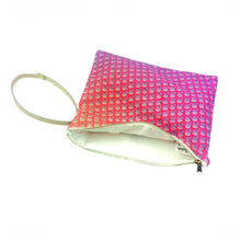 Load image into Gallery viewer, Bombay Express Clutch