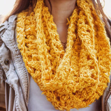 Load image into Gallery viewer, Elderidge Ribbed Banana Cowl Crochet Pattern