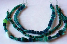 Load image into Gallery viewer, 3 of a Kind Rockin&#39; Necklaces Pattern
